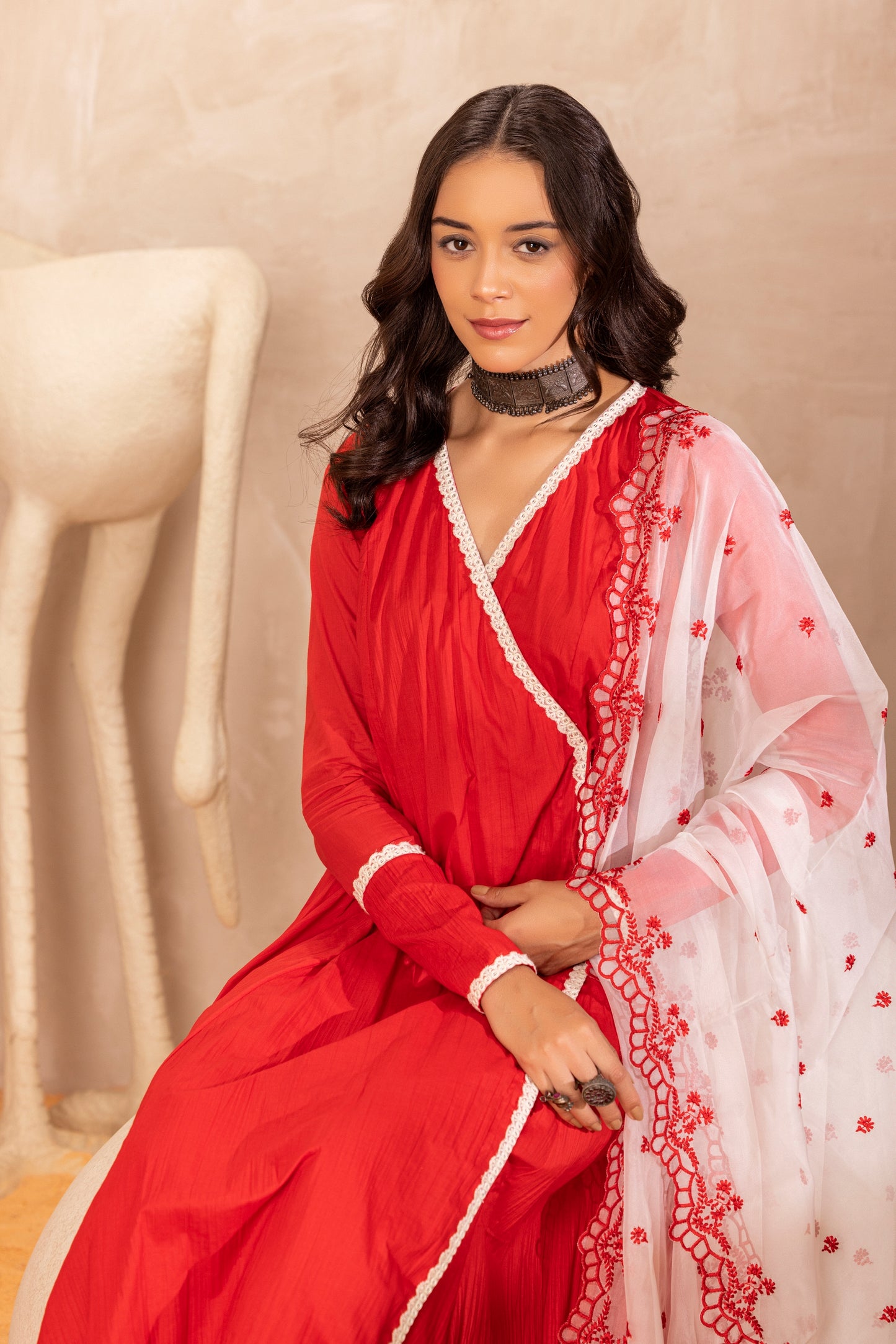 RED CRUSH KURTA SET WITH CREAM ORGANZA DUPATTA