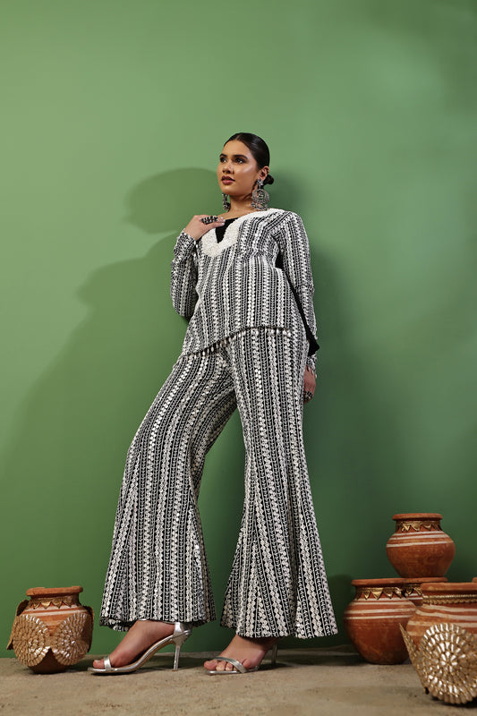Black and White Sequence Embroidered Fusion Fit