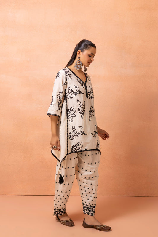 Cream And Black Embroidered Kurta Set