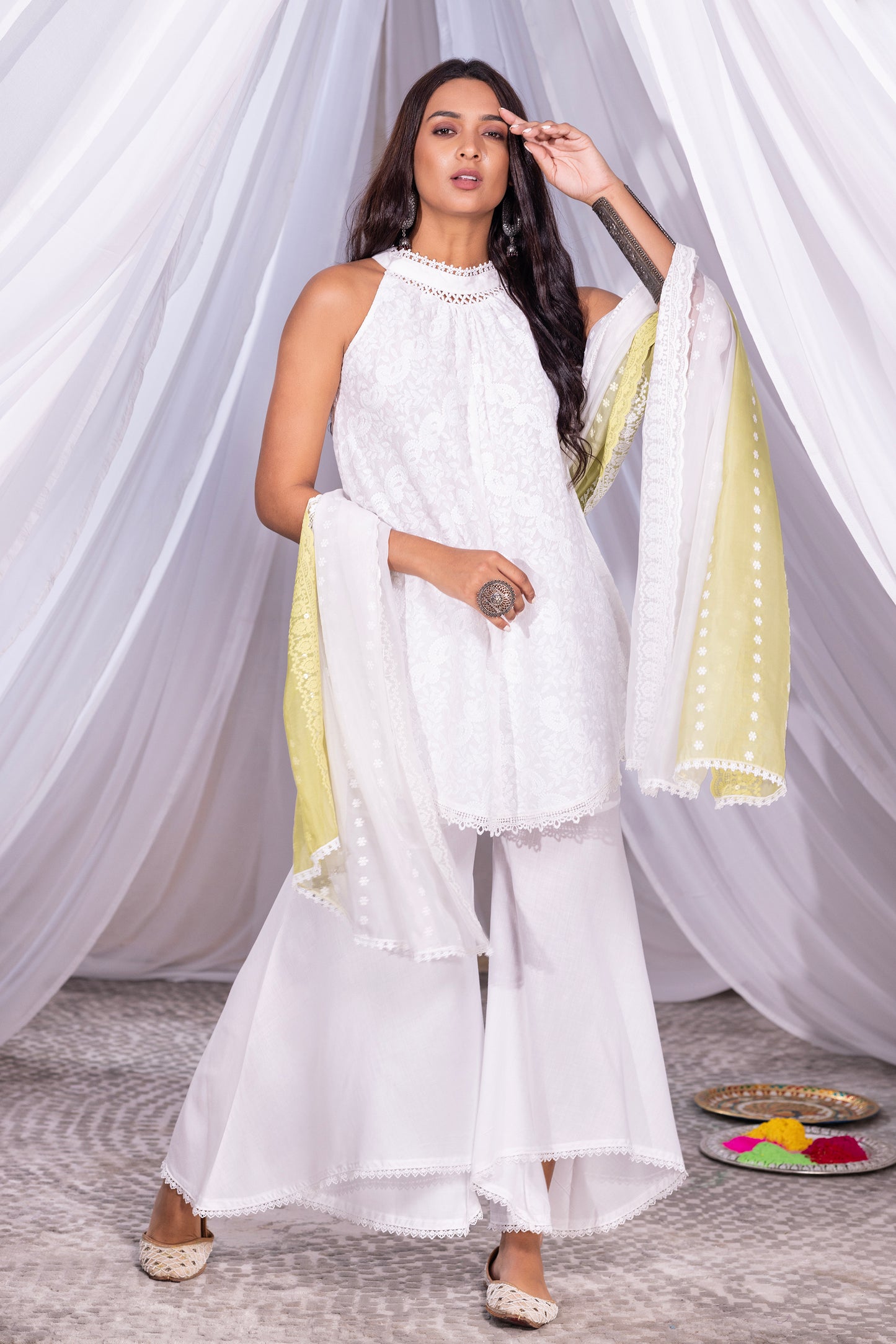 WHITE HALTER LUCKNOWI KURTA SET