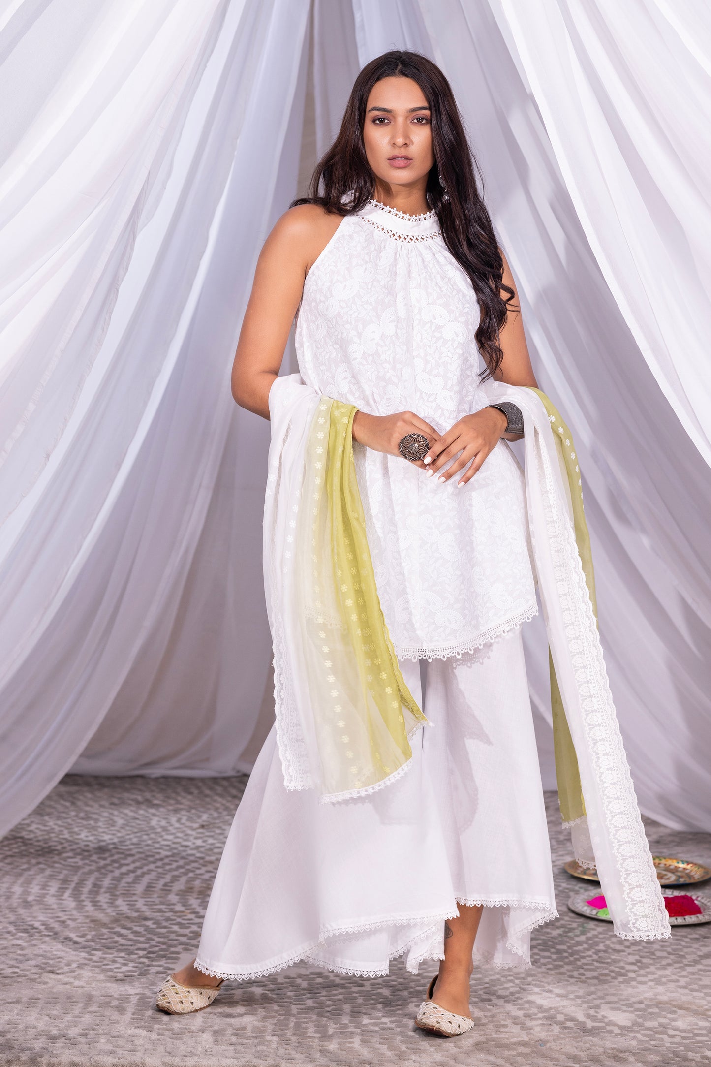 WHITE HALTER LUCKNOWI KURTA SET