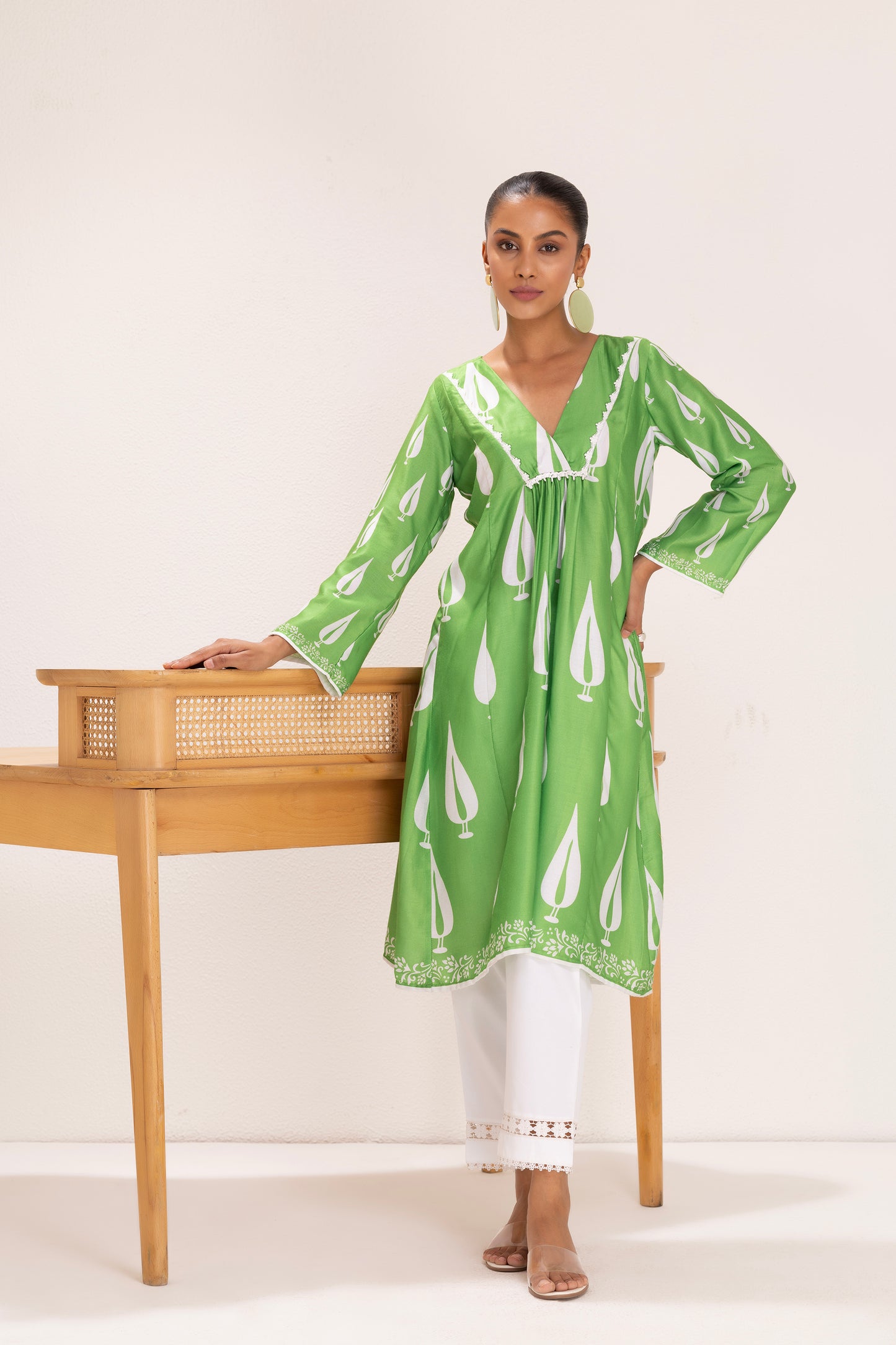 GREEN LEAF MOTIF KURTA SET