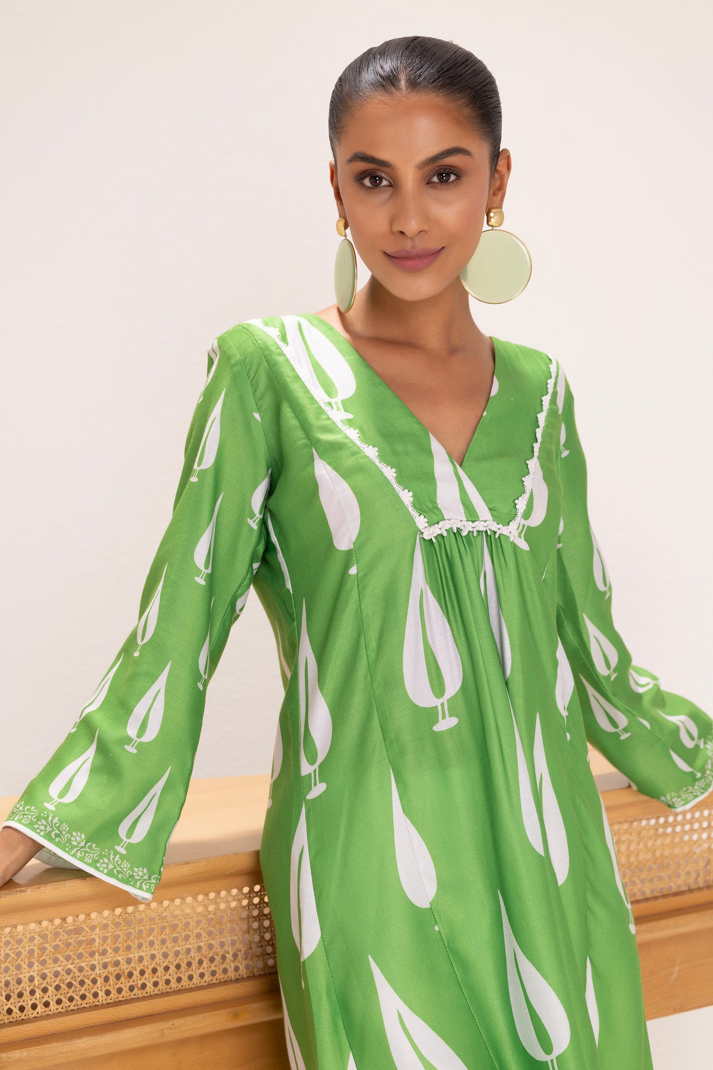GREEN LEAF MOTIF KURTA SET