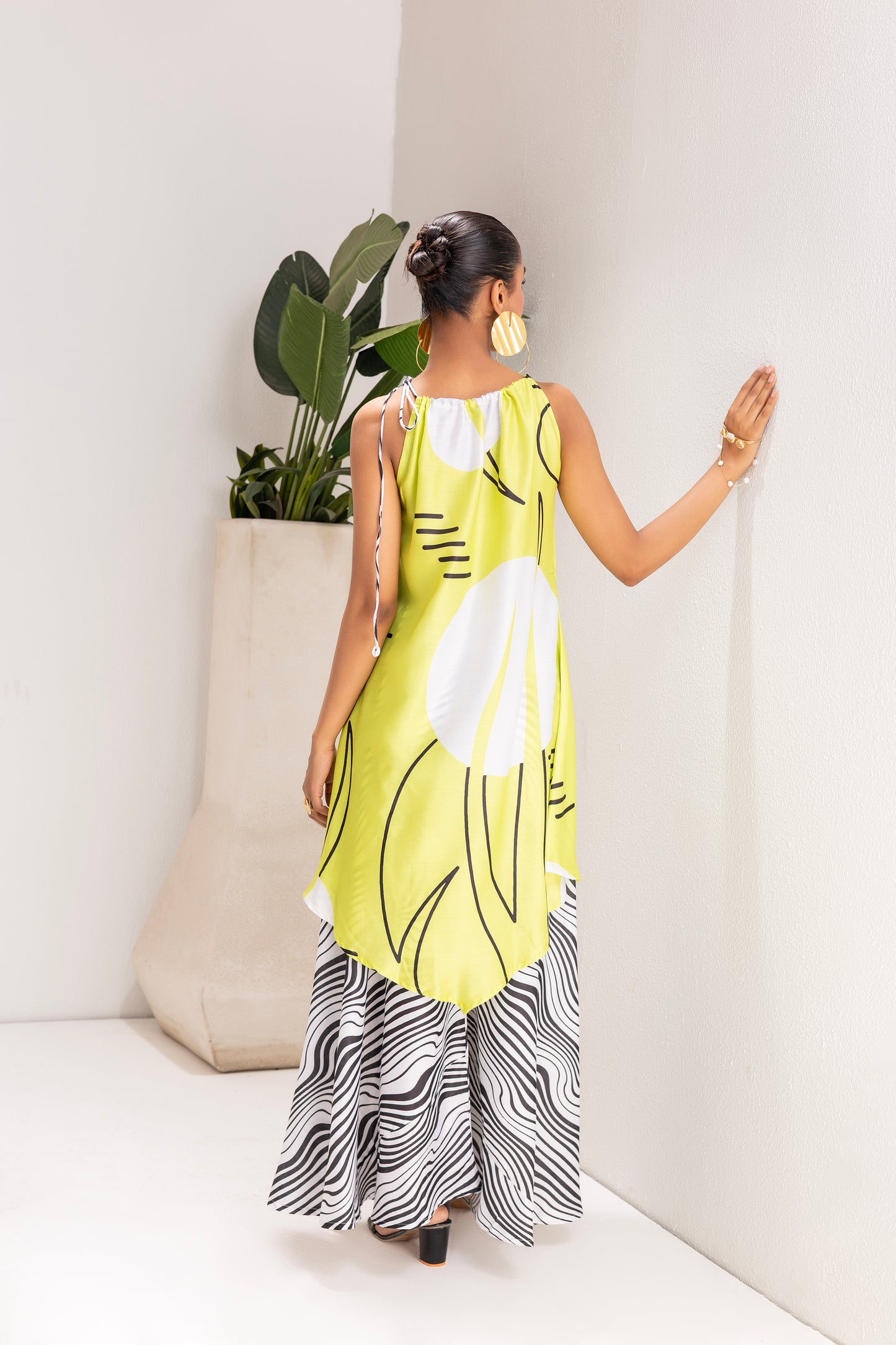 LIME AND WHITE ABSTRACT PRINT TUNIC SET
