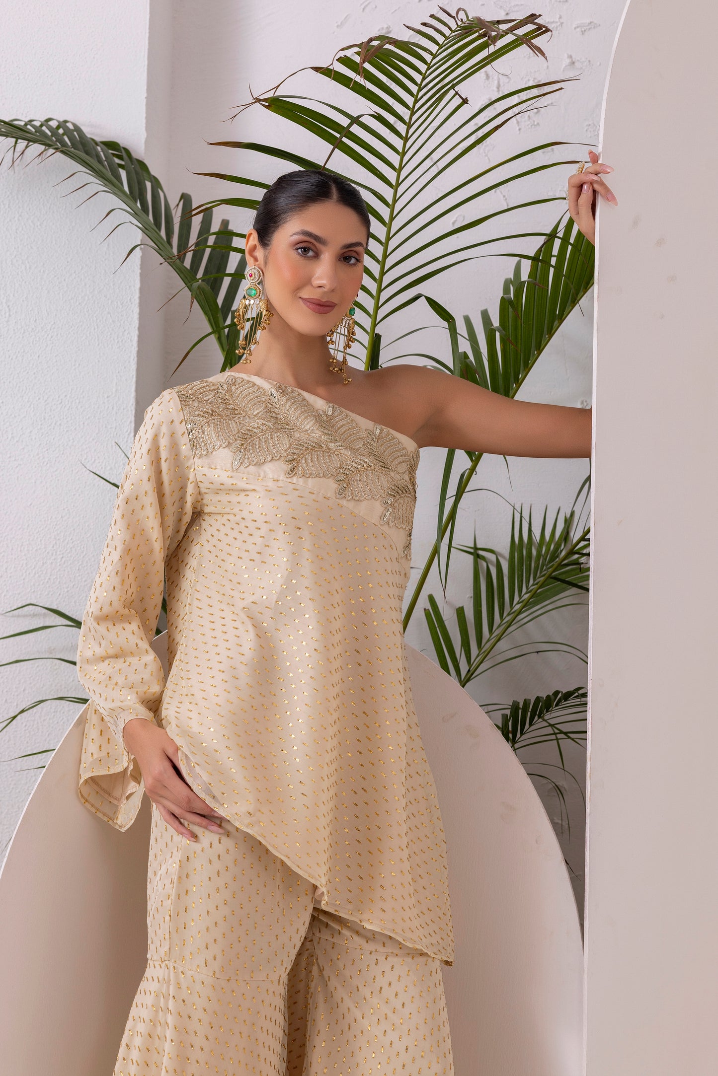 BEIGE GOLD OFF-SHOULDER FUSION SET