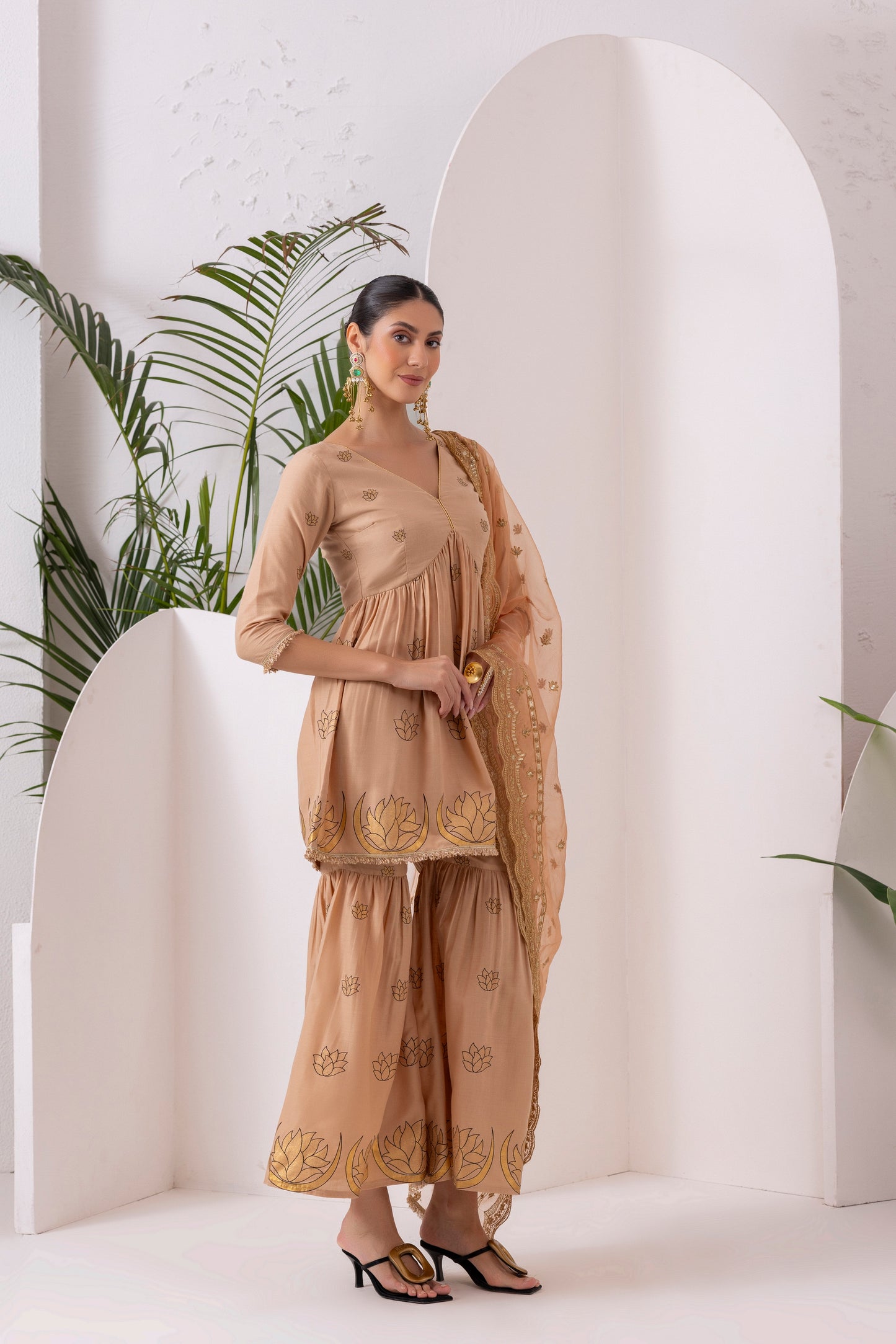 GOLD PRINTED SUIT SET