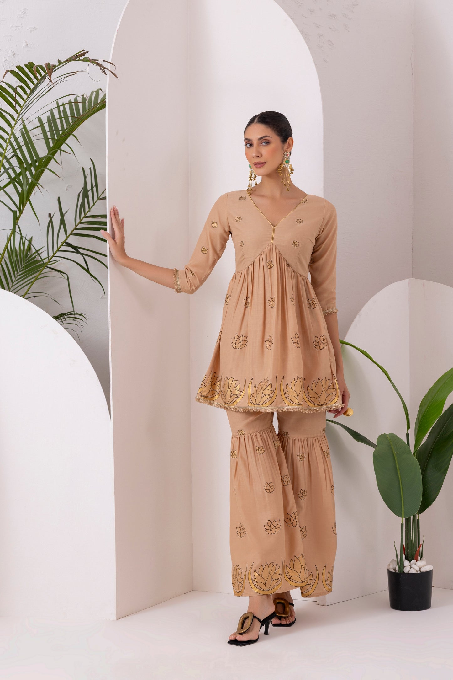 GOLD PRINTED SUIT SET