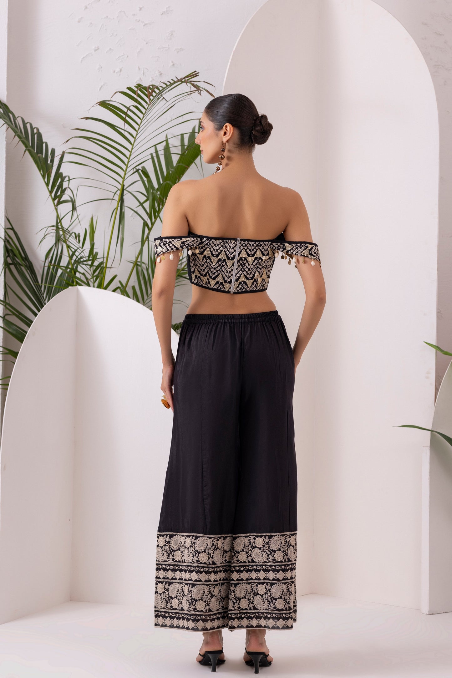 BLACK AND GOLD CORSET WITH WIDE EMBROIDERD PLAZZO FUSION SET
