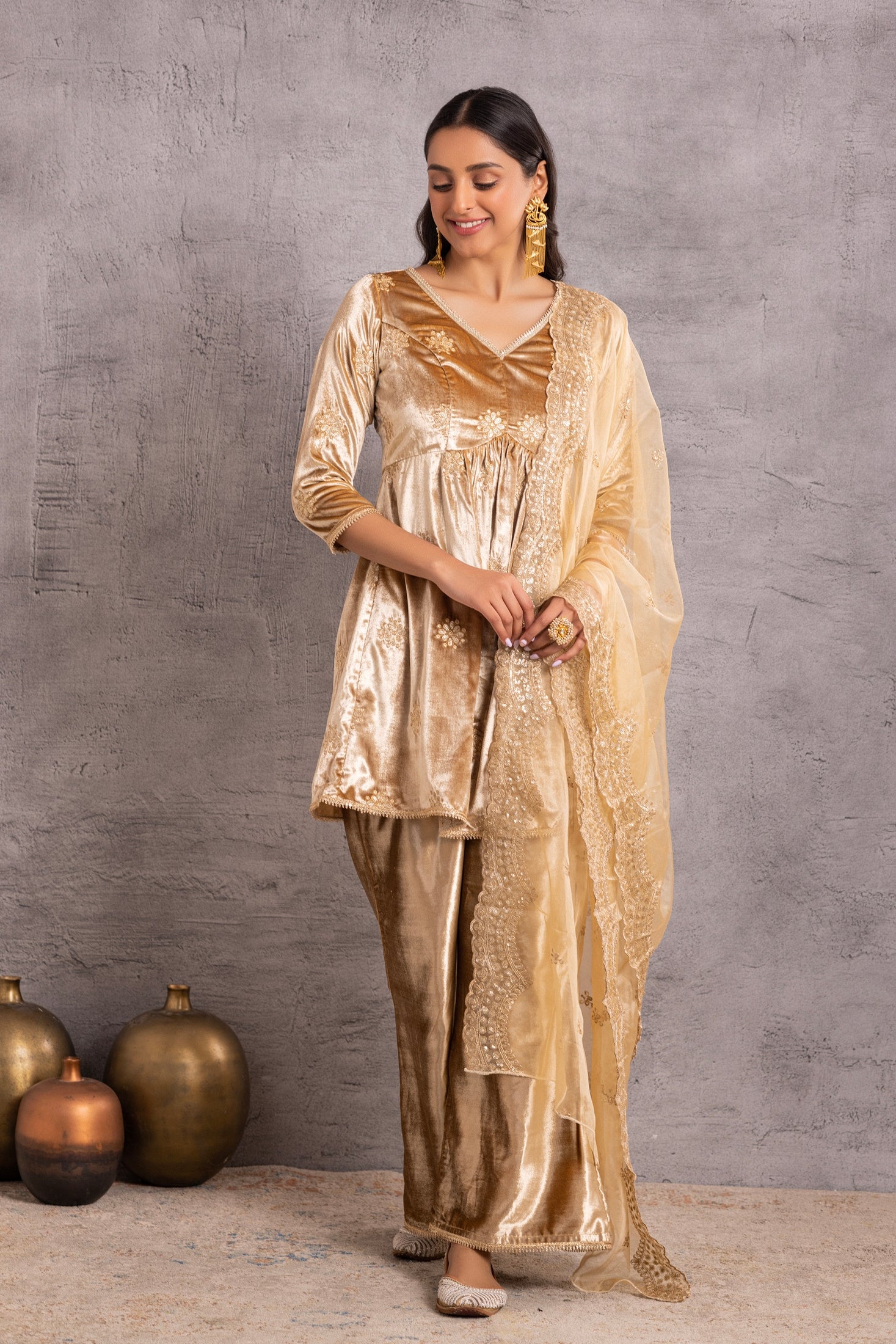 Gold velvet suit Set with Organza Dupatta – Sewandyou Gold velvet suit Set with Organza Dupatta – Sewandyou