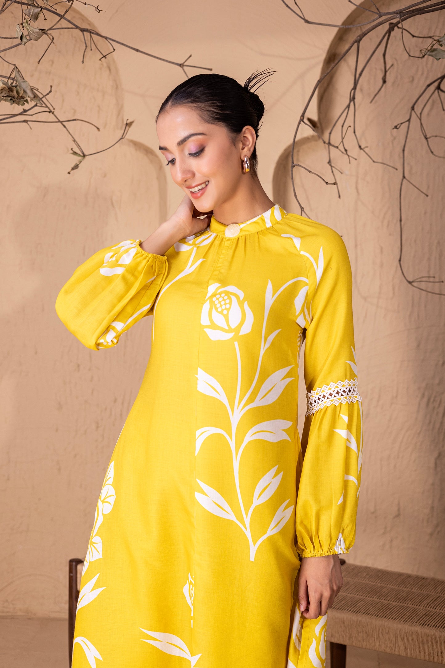 YELLOW FLORAL PRINT KURTA WITH BALOON SLEEVES