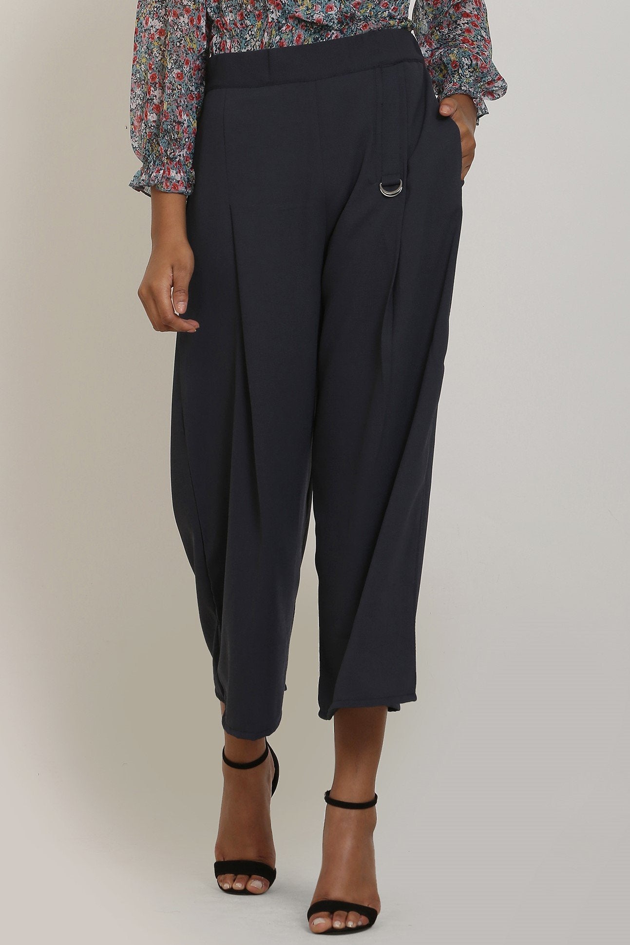 Stone Front Pleated Cullotes