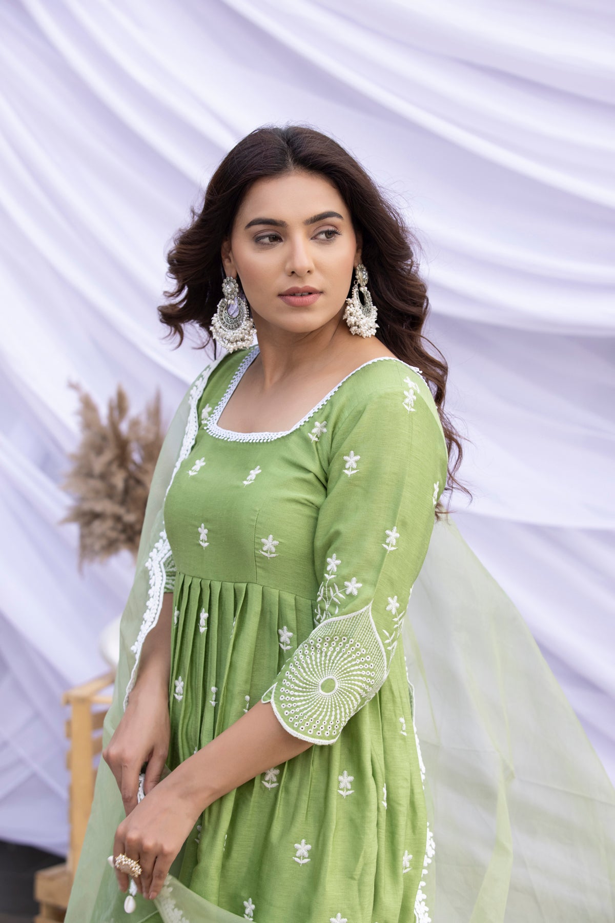 Fern Scallop Embroidered Suit Set with Organza Dupatta