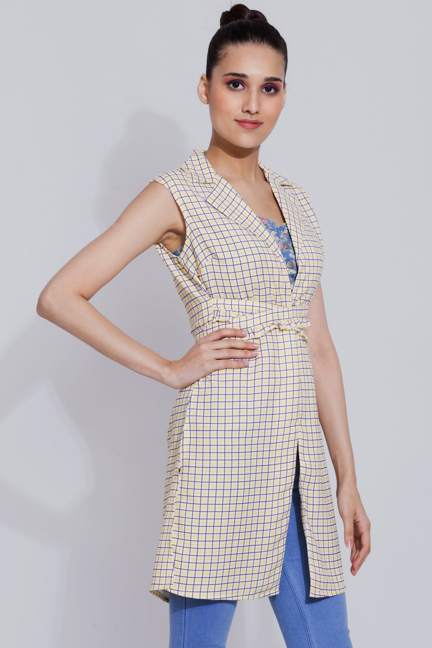 Ruffled belt Checked Trench coat