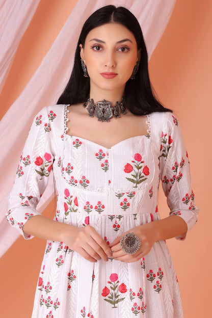 White Floral Embroidered Kurta Set