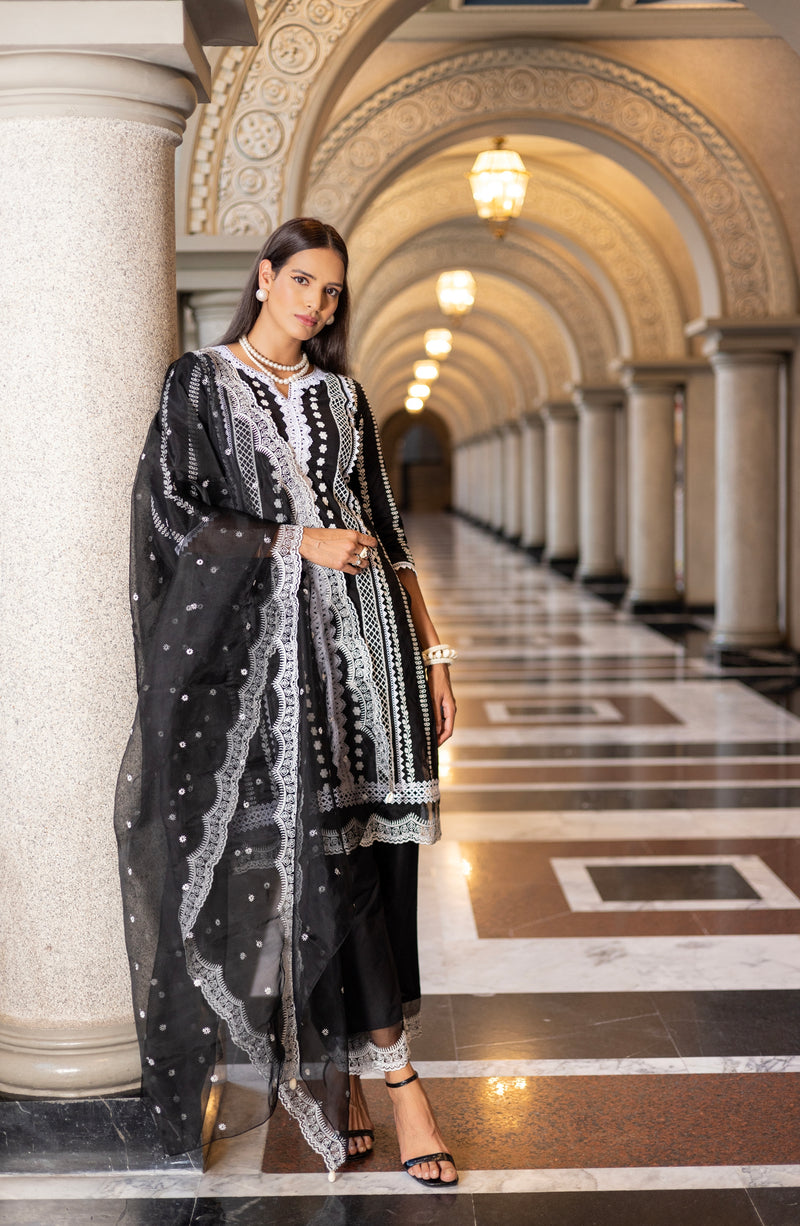 BLACK AND WHITE EMBROIDERED SUIT SET