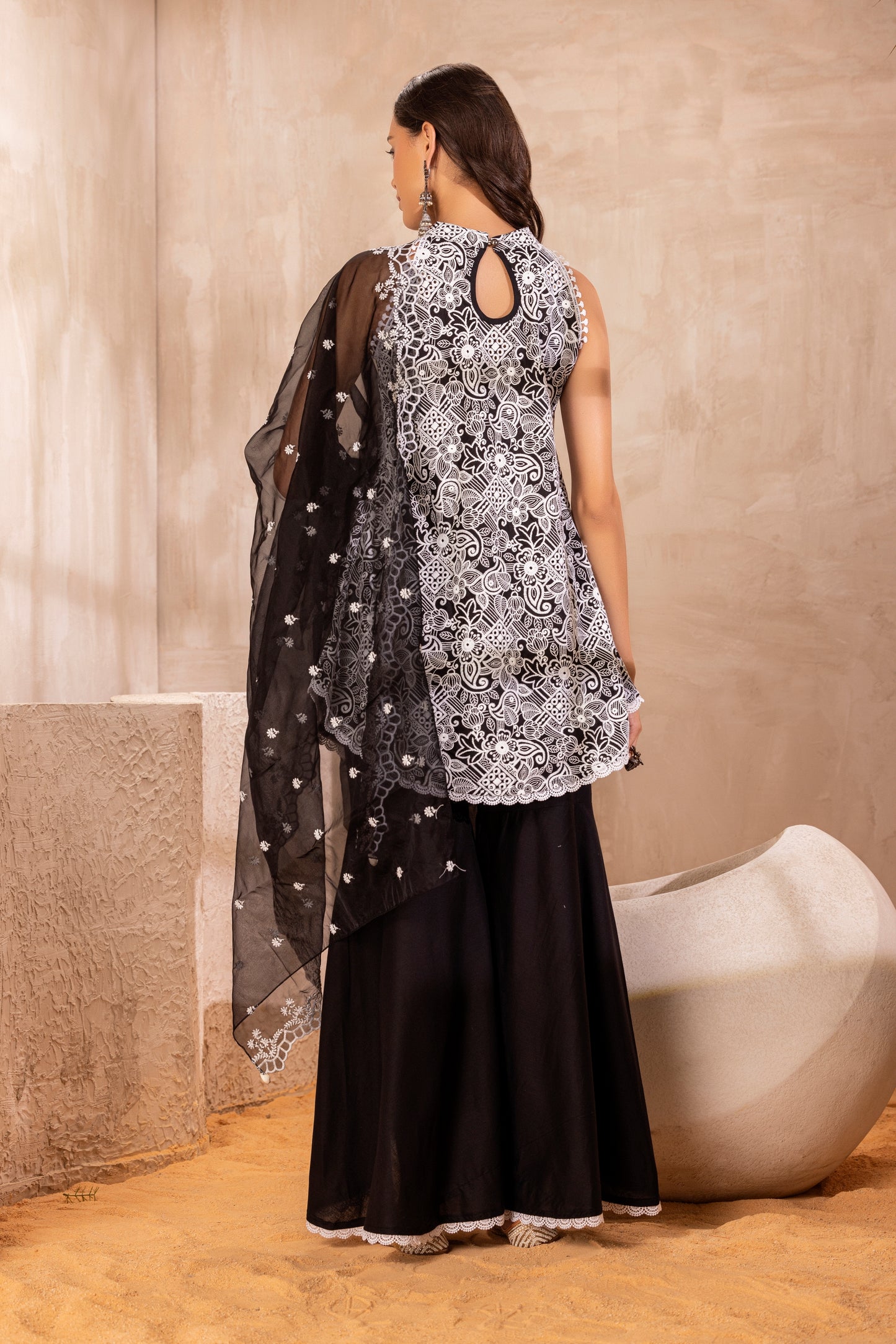 BLACK HALTER EMBROIDERED KURTA SET WITH ORGANZA DUPATTA