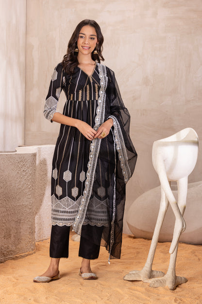 Black Crystal suit Set with Organza Dupatta