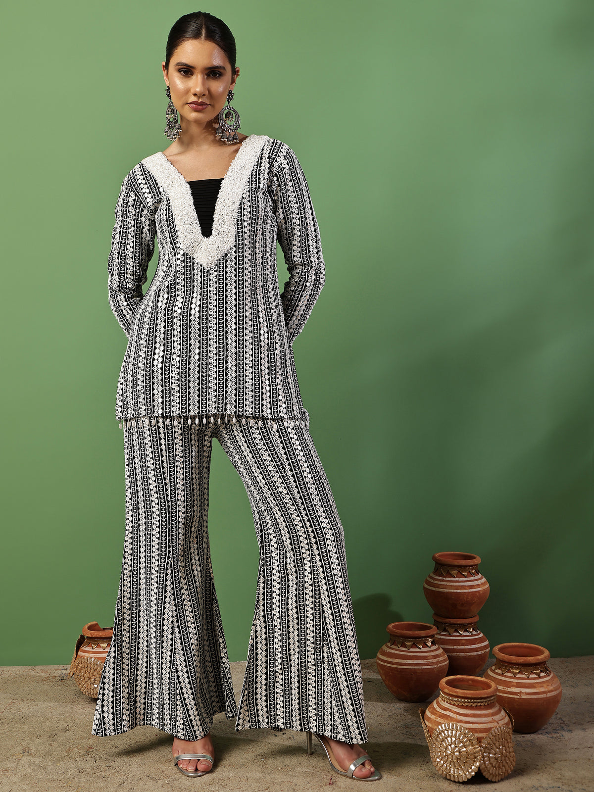 Black and White Sequence Embroidered Fusion Fit