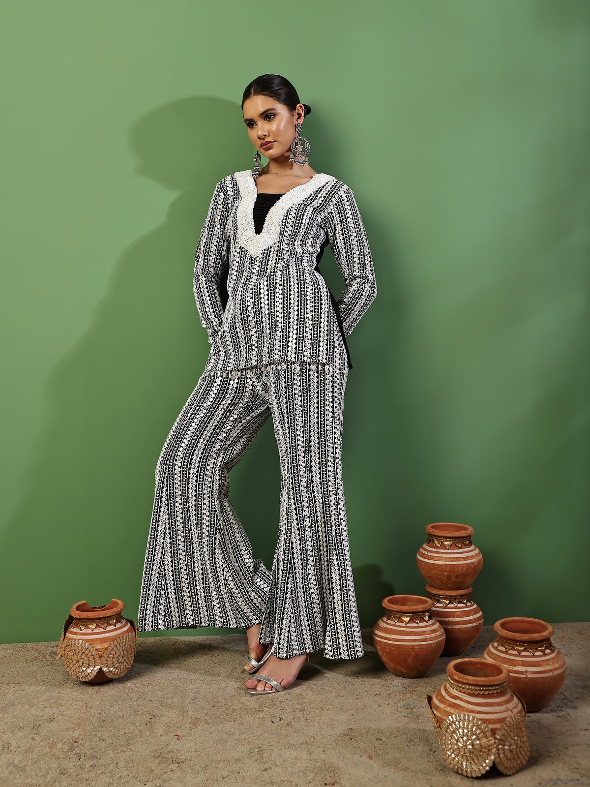 Black and White Sequence Embroidered Fusion Fit