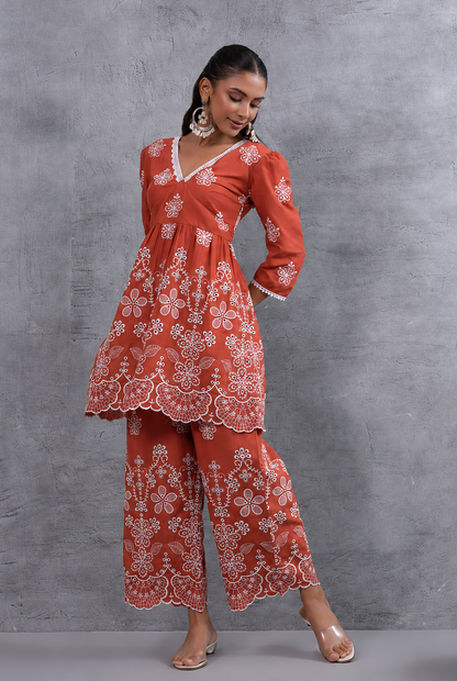 Rust And White Fit & Flare Kurta Set with Scalloped Floral Chikankari Embroidery