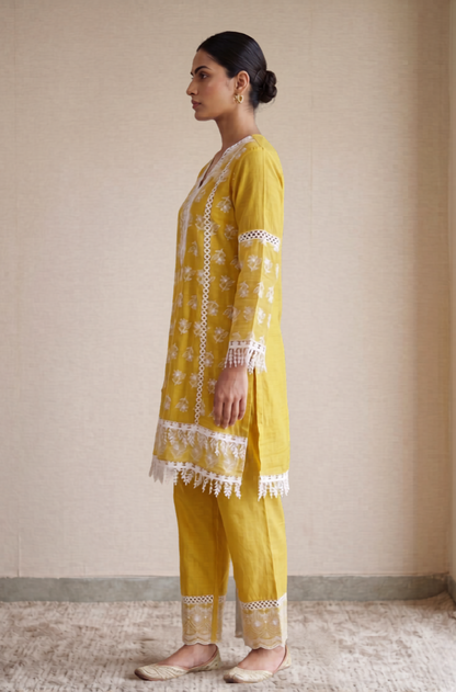 Yellow And White Floral Embroidered Kurta Set