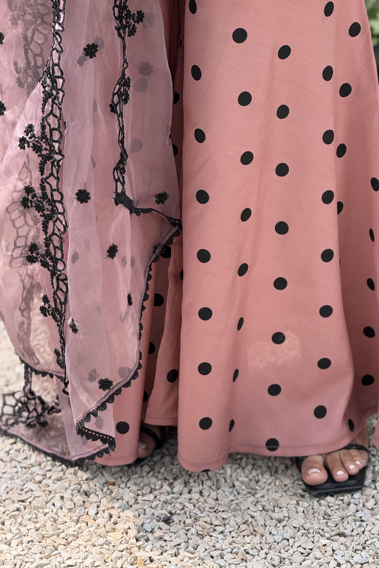 MAUVE POLKA DOT SET WITH EMBROIDERED ORGANZA DUPATTA