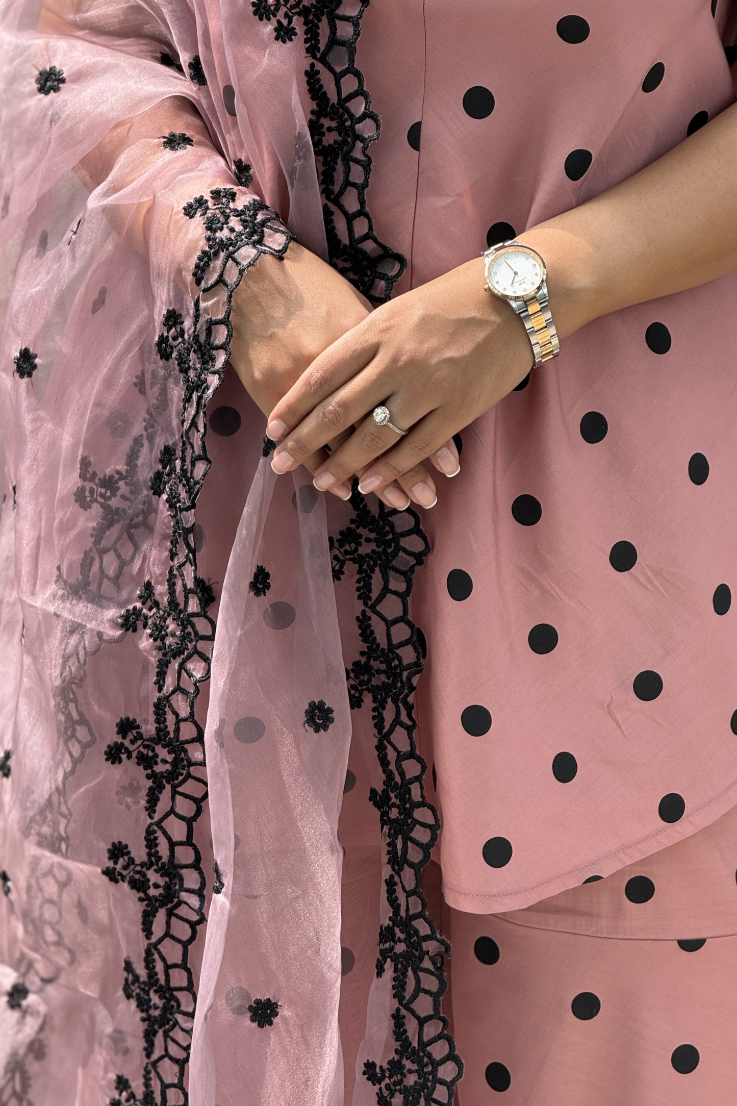 MAUVE POLKA DOT SET WITH EMBROIDERED ORGANZA DUPATTA