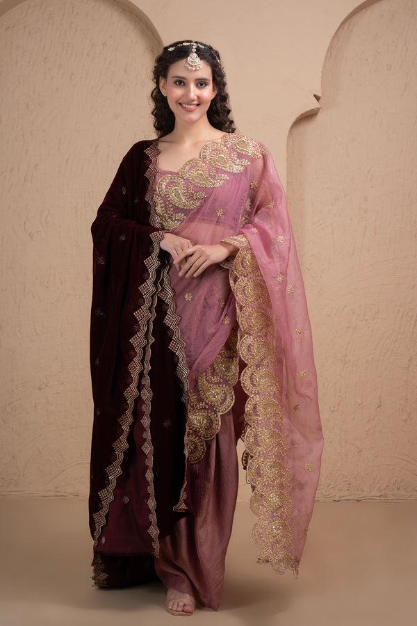 RAISIN GOLD EMBROIDERED VELVET DUPATTA