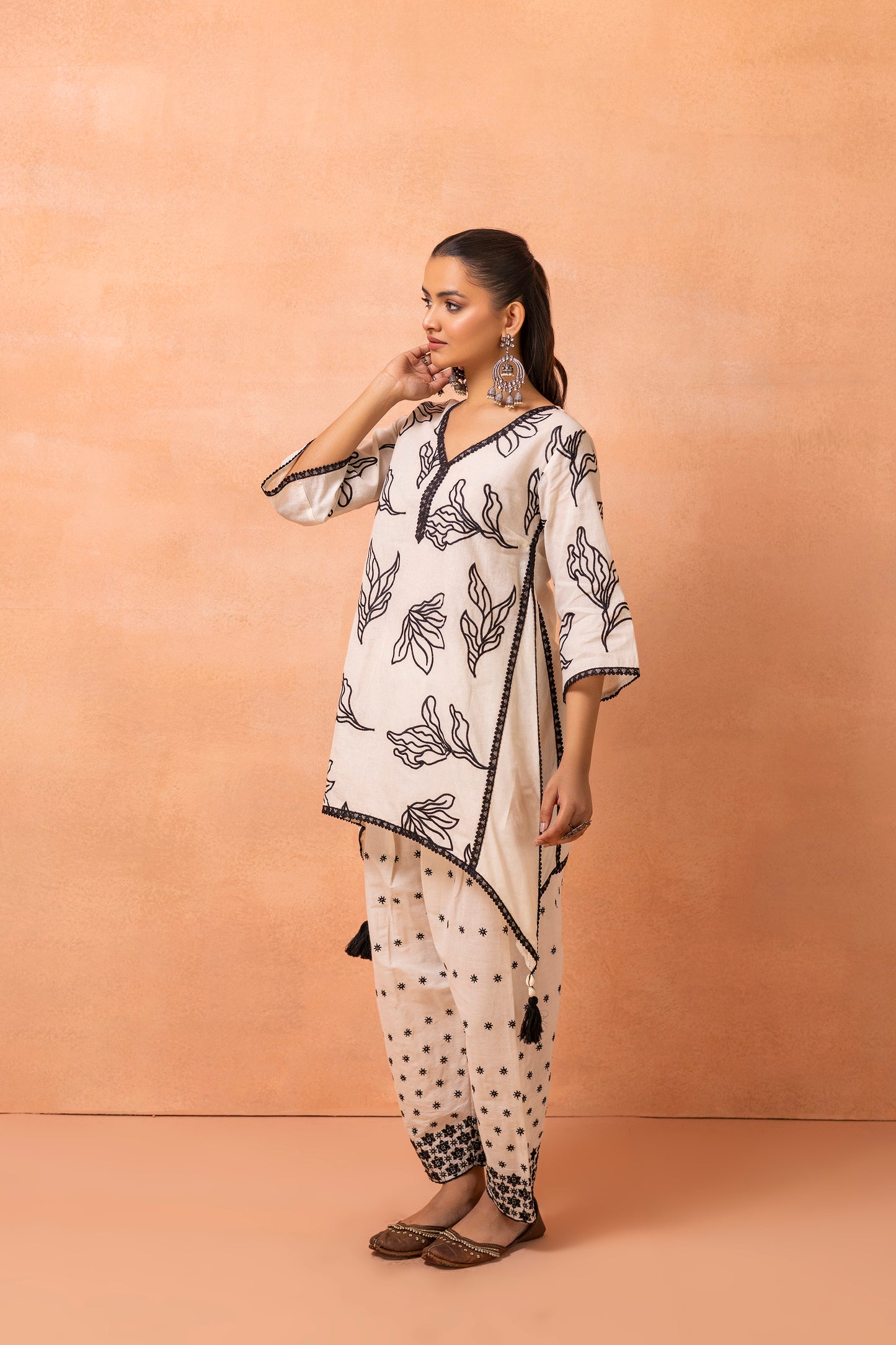 Cream And Black Embroidered Kurta Set
