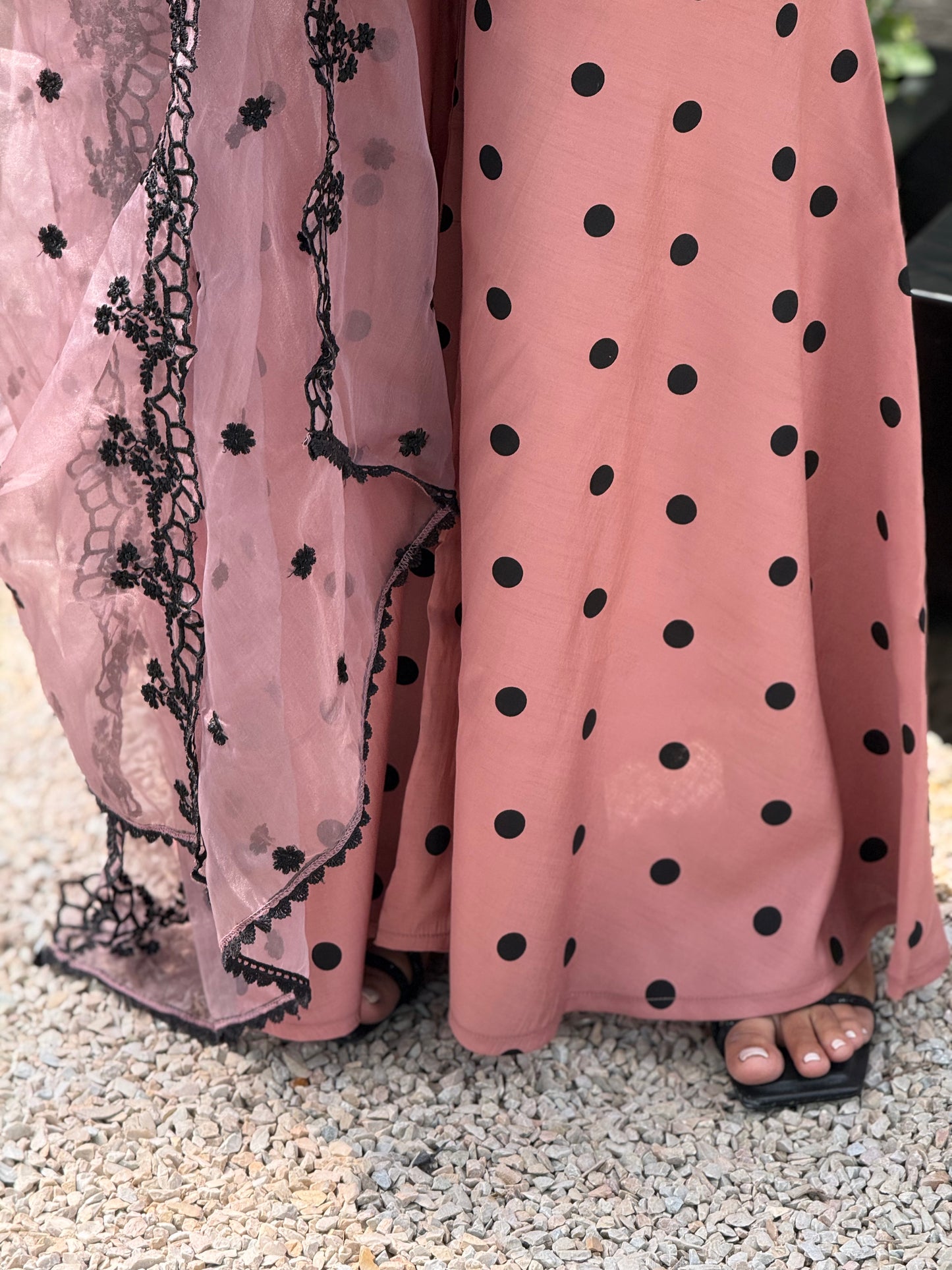 MAUVE POLKA DOT SET WITH EMBROIDERED ORGANZA DUPATTA