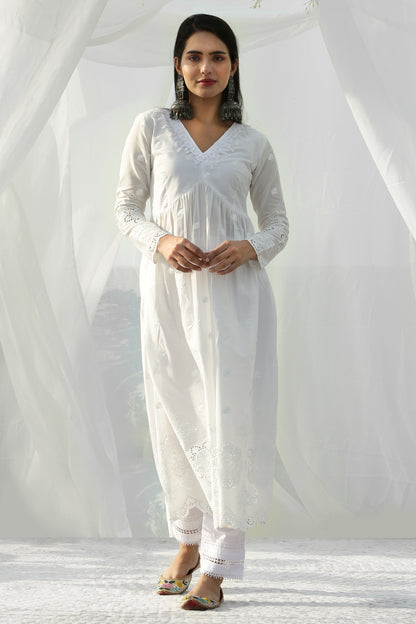 White Scallop Embroidered Kurta Set