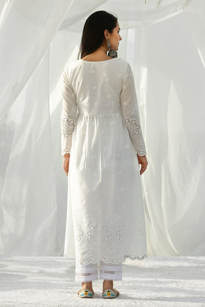 White Scallop Embroidered Kurta Set