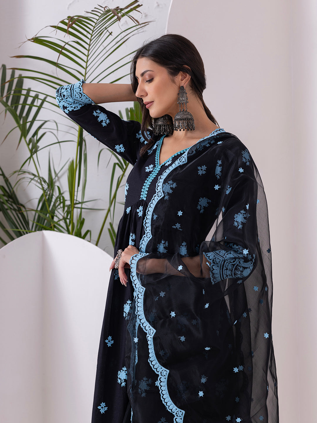 BLACK AND BLUE EMBROIDERED SUIT SET
