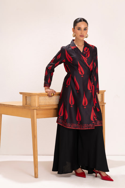 BLACK LEAF MOTIF TRENCH STYLE SET