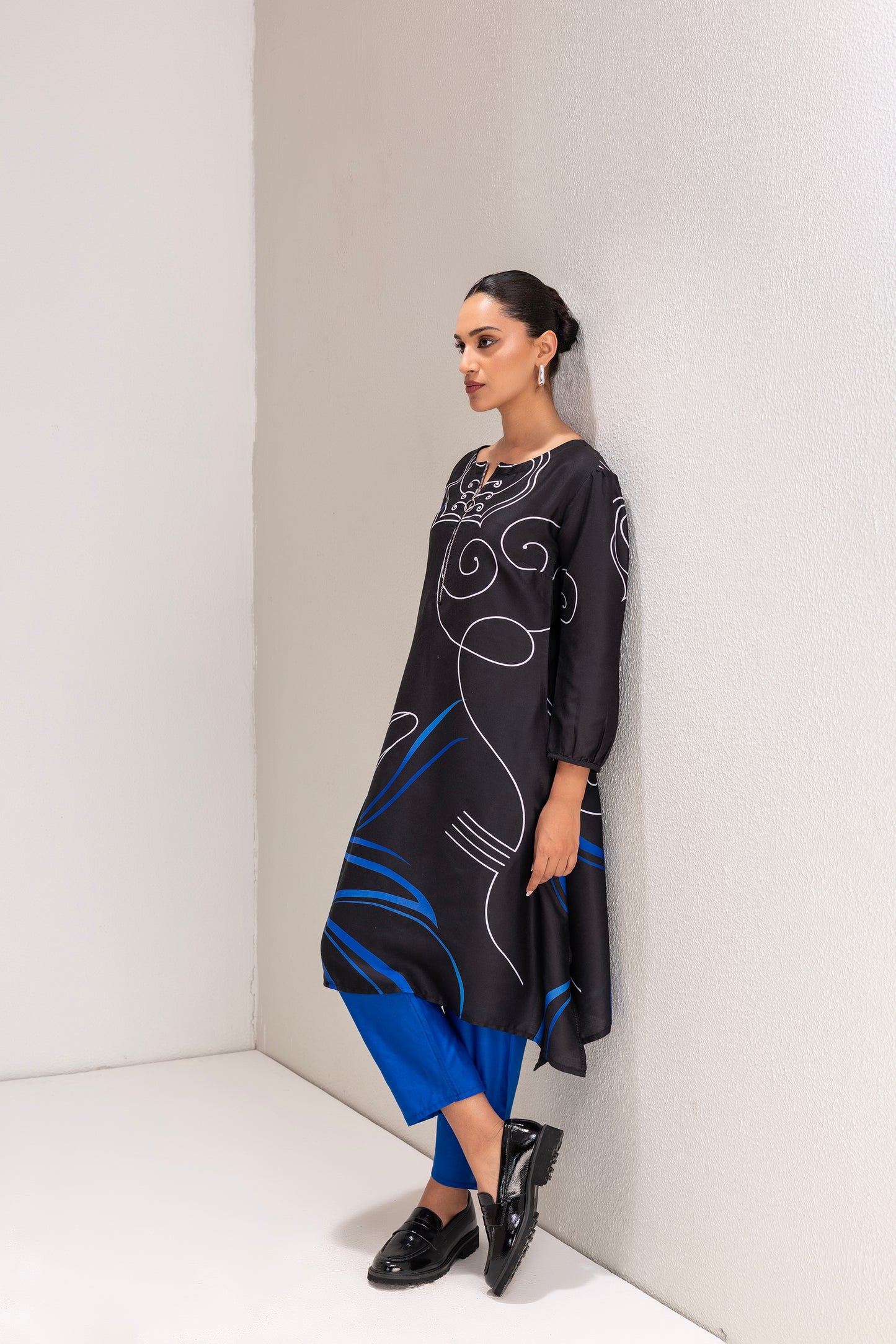 BLACK AND BLUE PRINTED TUNIC SET