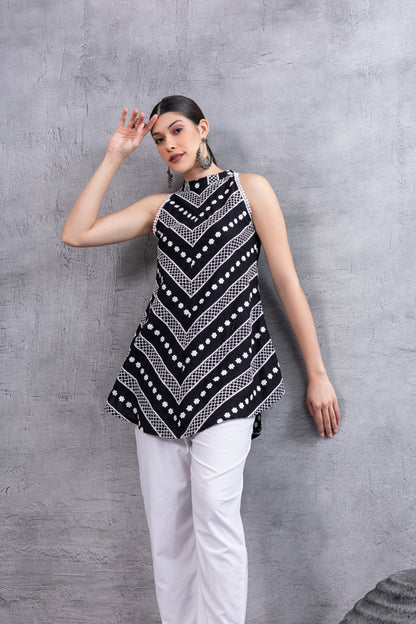 BLACK FLORAL EMBROIDERED HALTER KURTA SET