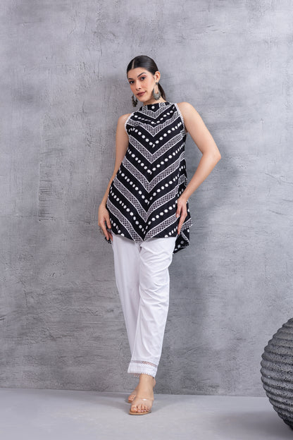 BLACK FLORAL EMBROIDERED HALTER KURTA SET