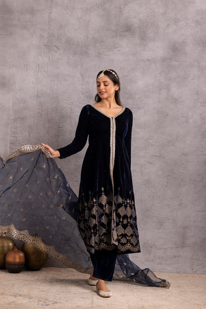 Navy blue velvet Suit Set with Organza Dupatta