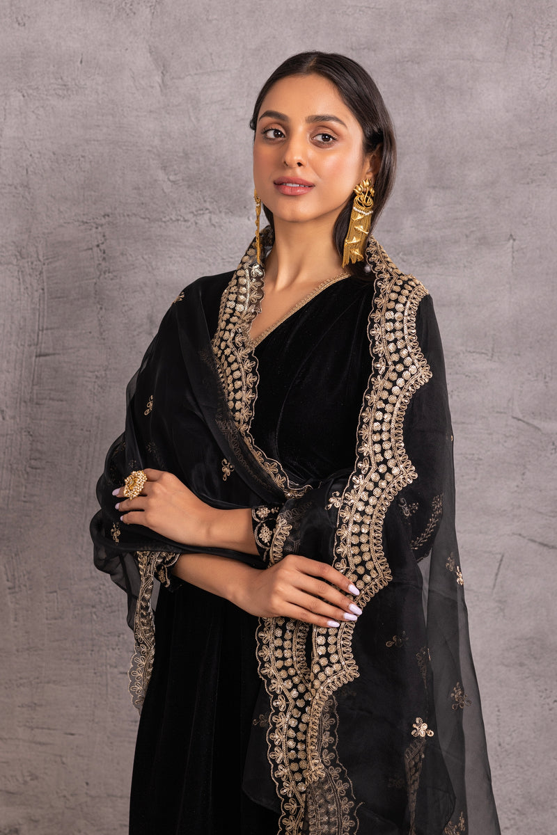 Black velvet Suit Set with Organza Dupatta