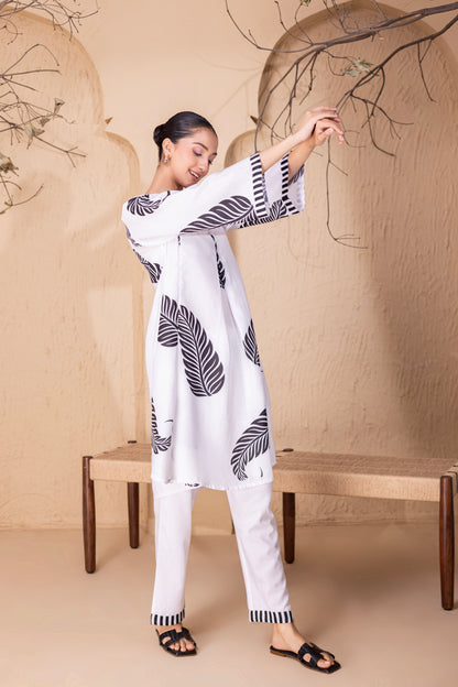 WHITE OVERSIZE LEAF PRINTED KURTA