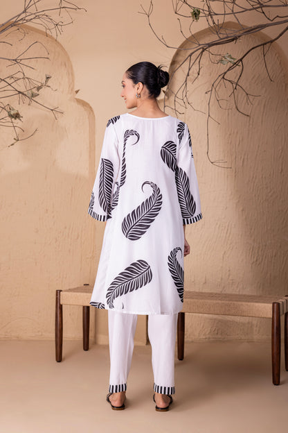 WHITE OVERSIZE LEAF PRINTED KURTA