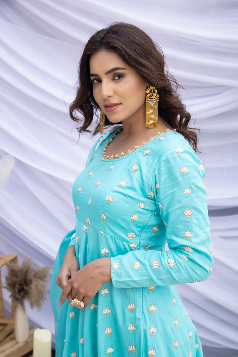 Tiffany Blue Lotus Embroidered Suit Set