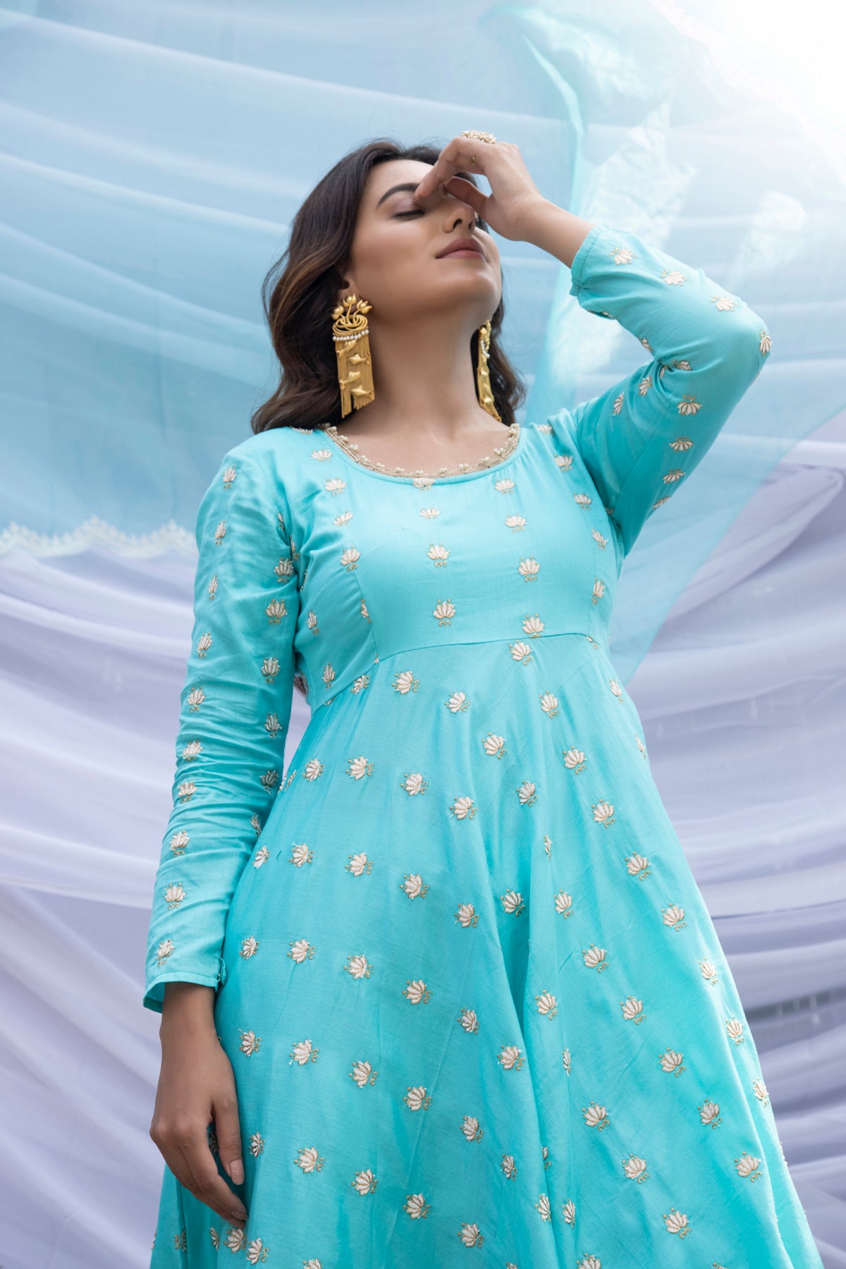 Tiffany Blue Lotus Embroidered Suit Set