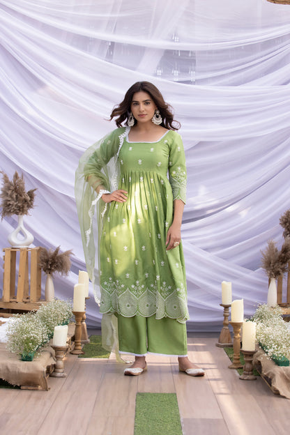 Fern Scallop Embroidered Suit Set with Organza Dupatta