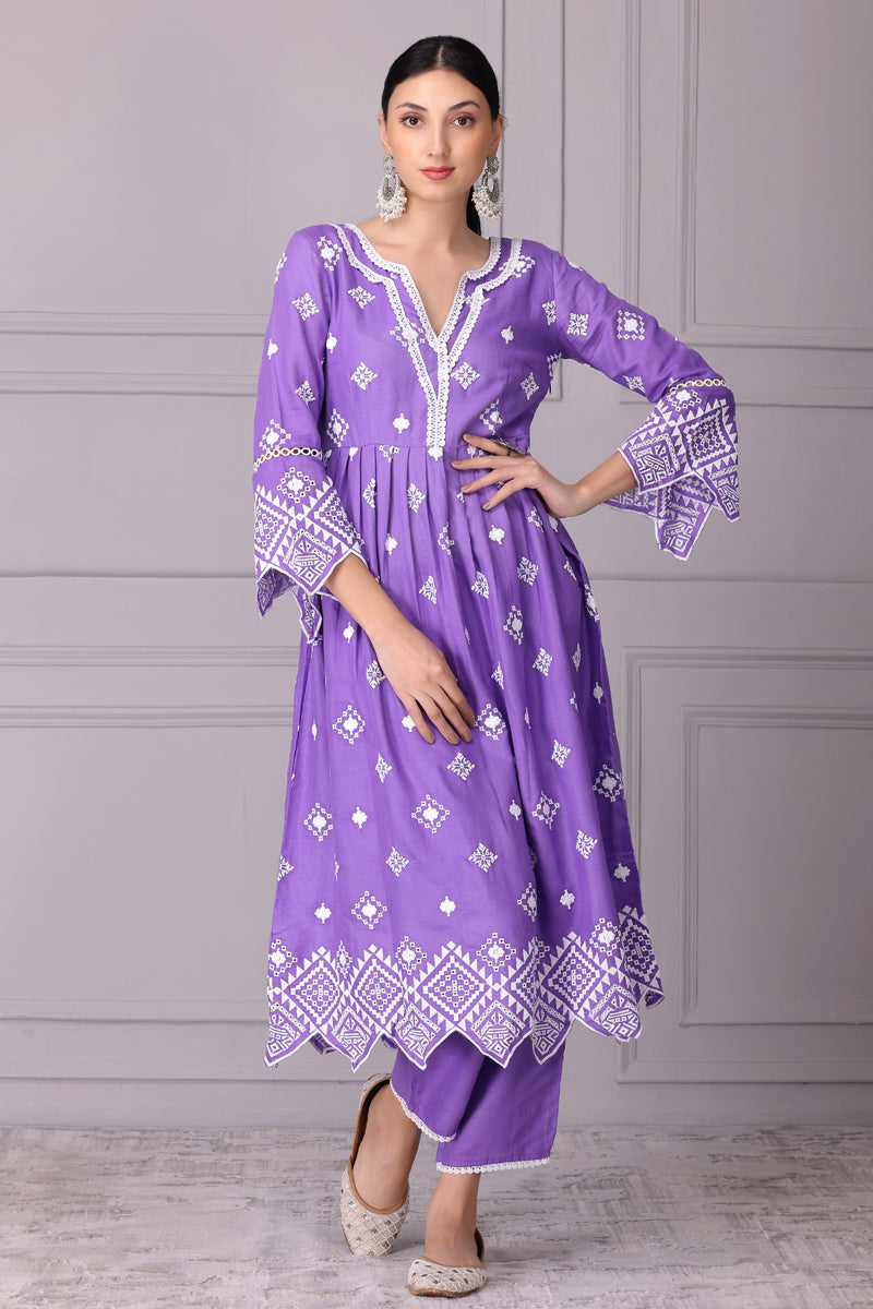 Lilac Scallop Embroidered Kurta Set