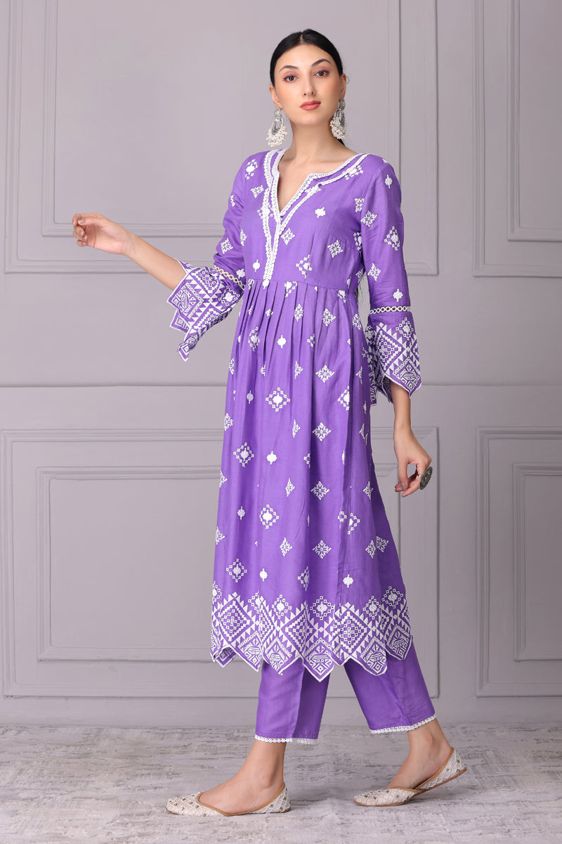 Lilac Scallop Embroidered Kurta Set
