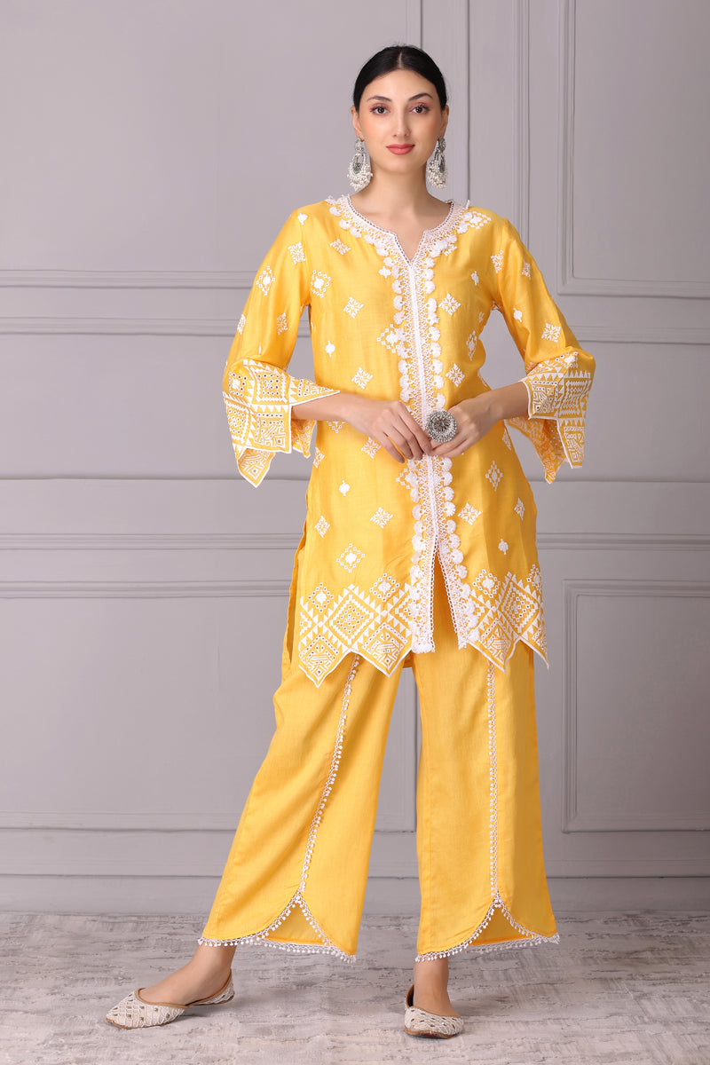 Sun Tuscan Scallop Embroidered Kurta Set