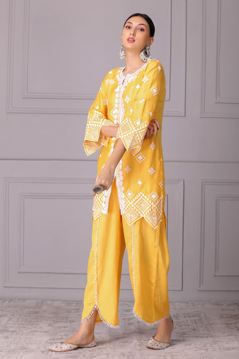 Sun Tuscan Scallop Embroidered Kurta Set