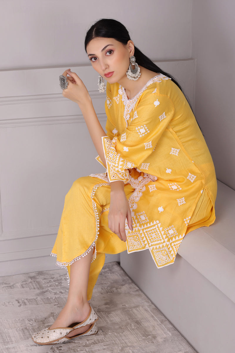 Sun Tuscan Scallop Embroidered Kurta Set
