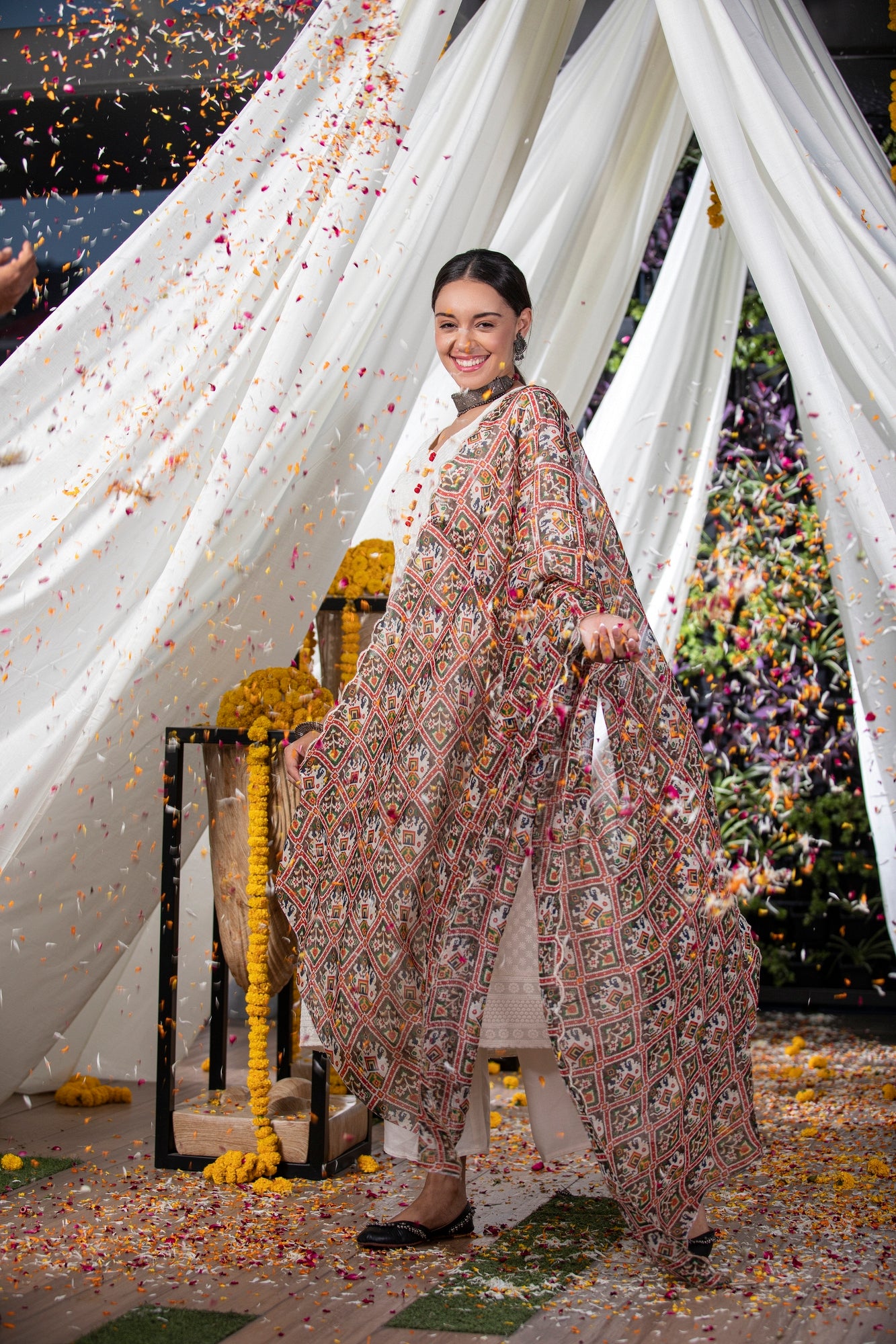 Cream Embroidered Suit Set With Organza Dupatta